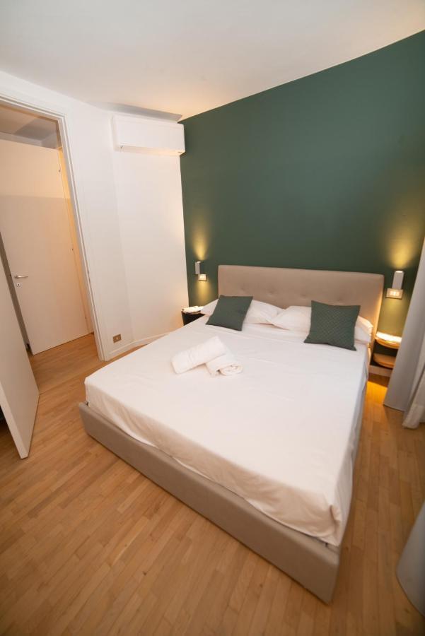 Little Marina Apartment 말그라테 외부 사진